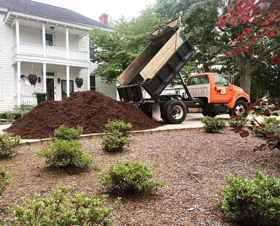 Mulch delivery